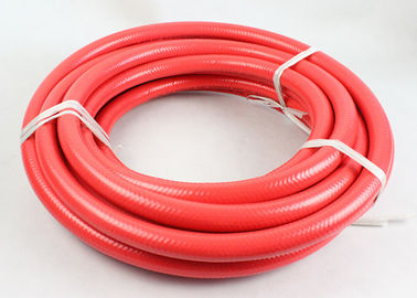 Wąż dozujący paliwo w kolorze czerwonym / czarnym, wąż ciśnieniowy w oplocie 30 bar