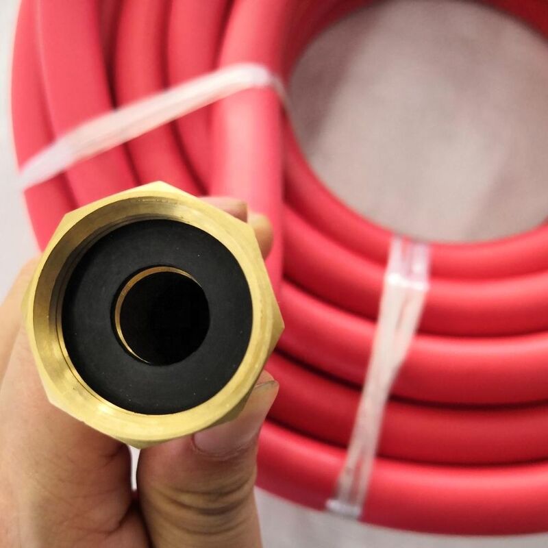OEM Bezprzewodowy wąż ogrodowy z pokrywą z gumy syntetycznej EPDM i ciśnieniem 10bar/150psi do użytku na trawniku i ogrodzie
