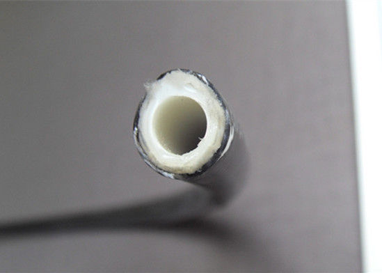 Jeden termoplastyczny wąż hydrauliczny o wysokiej wytrzymałości na rozciąganie, wąż w oplocie drutowym